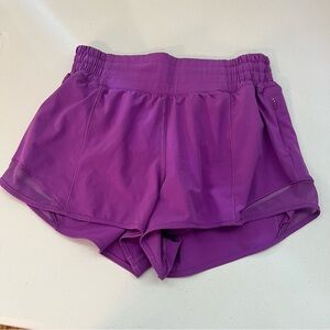 Lululemon Size 4 Hotty Hot High Rise 2.5” Moonlit Magenta